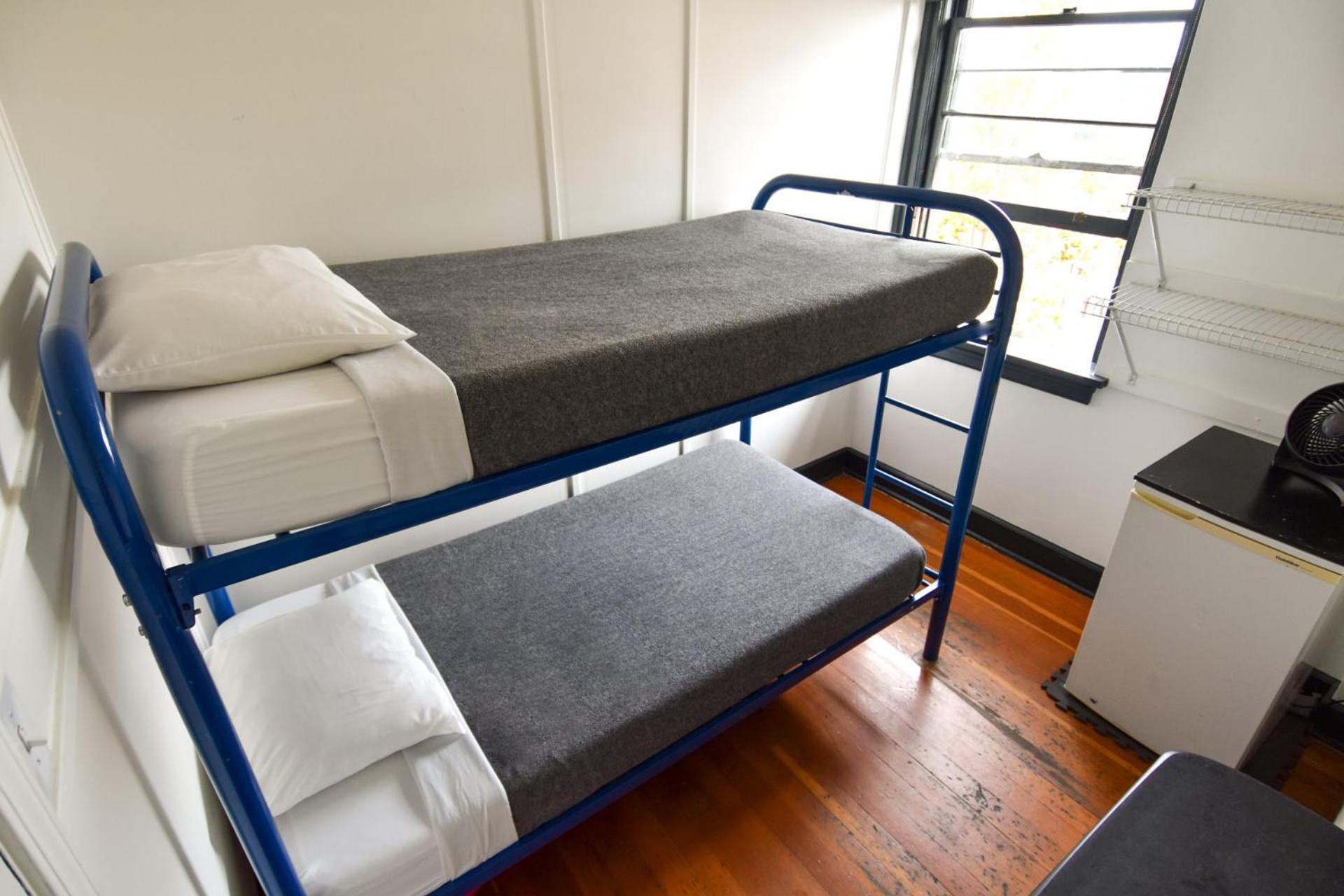 Ocean Island Inn | Backpackers | Suites Victoria Quarto foto