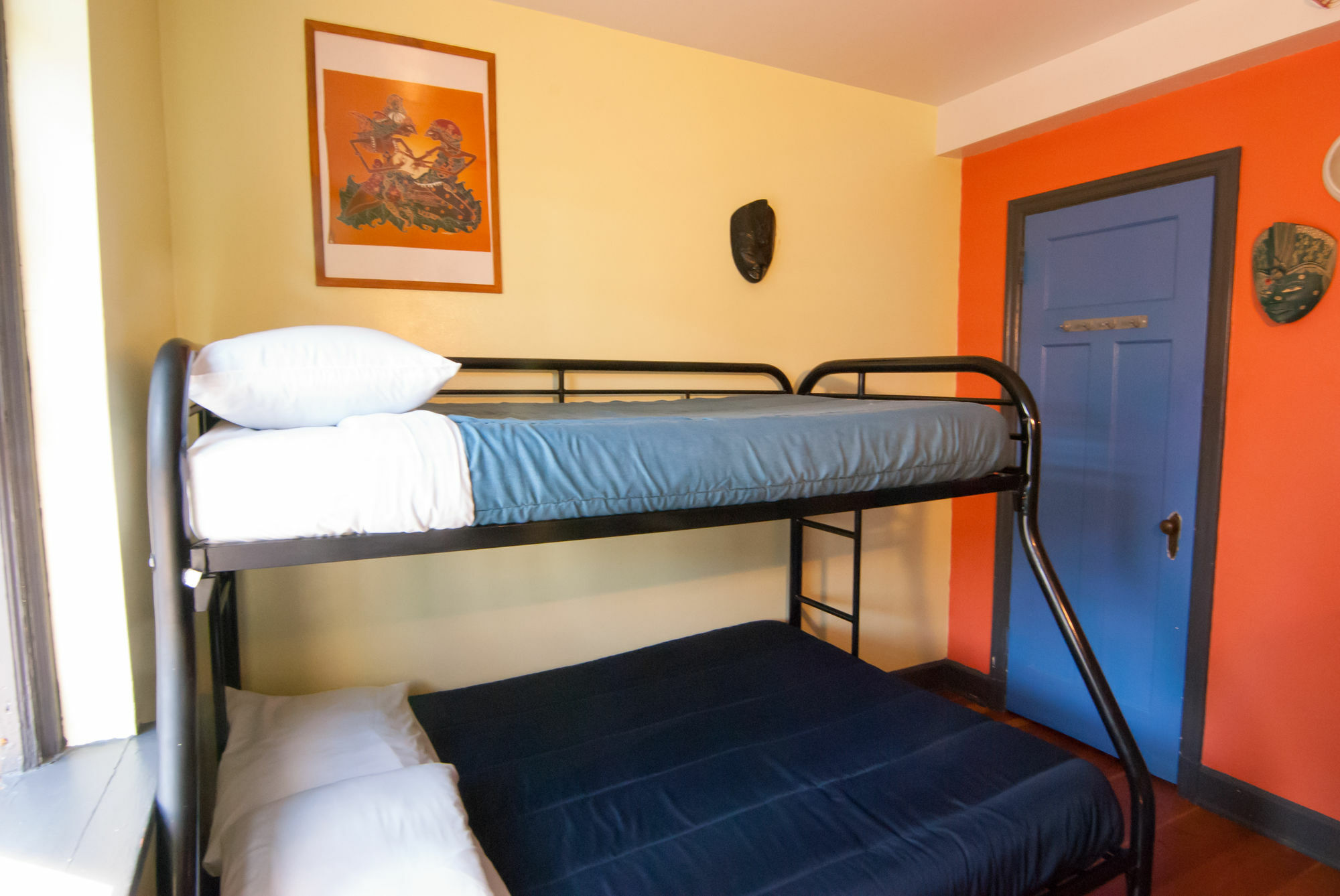Ocean Island Inn | Backpackers | Suites Victoria Exterior foto